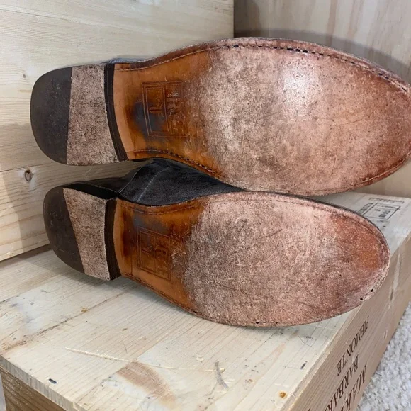 Frye gray leather riding boots - Picture 3 of 10